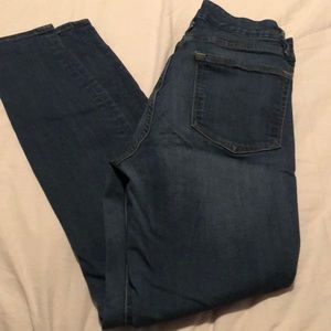 Good American Good Waist Jeans. 2019. Blue013